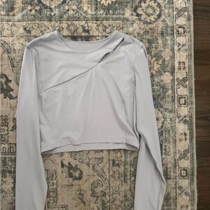 Lululemon Athletica Light Gray Long Sleeve Blouse